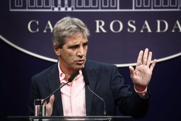 Argentina: Luis Caputo anticipa medida para fomentar el uso de dólares que “va a sorprender”