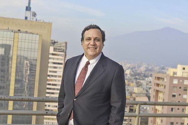 <p>Esteban Figueroa, director del Instituto Nacional de Propiedad Industrial (Inapi). Foto: Pablina Salinas </p>