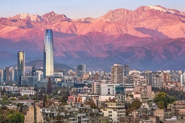 <p>Imacec: actividad económica vuelve a crecer en marzo con una expansión que supera las expectativas</p>