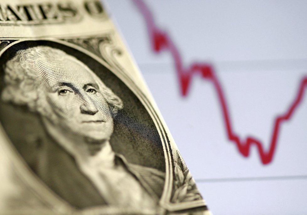 Dólar se deprecia a $940 tras posibles diálogos entre China y EEUU