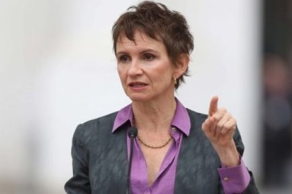 <p>Tohá intenta desmarcarse de la figura de Marcel tras reconocer su relación sentimental con el ministro de Hacienda</p>