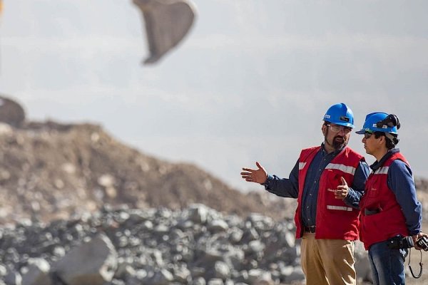 <p>Lundin Mining descubre en Argentina uno de los mayores yacimiento de cobre, oro y plata del mundo</p>