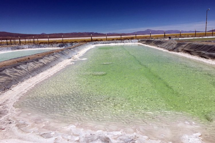 <p>YPF Tecnología firma acuerdo con israelí XtraLit para extracción de litio en Argentina</p>