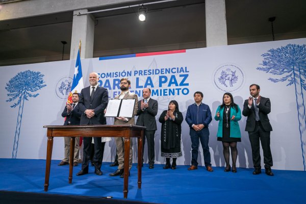 <p>Boric recibirá mañana resultados de la Comisión por la Paz y Marcel afirma que montos para adquirir tierras no afectarán las finanzas públicas</p>