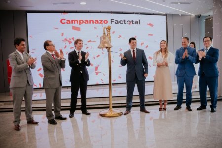 <p>Chilena Factotal celebra primera emisión pública por US$ 2 millones en el mercado de valores de Perú</p>