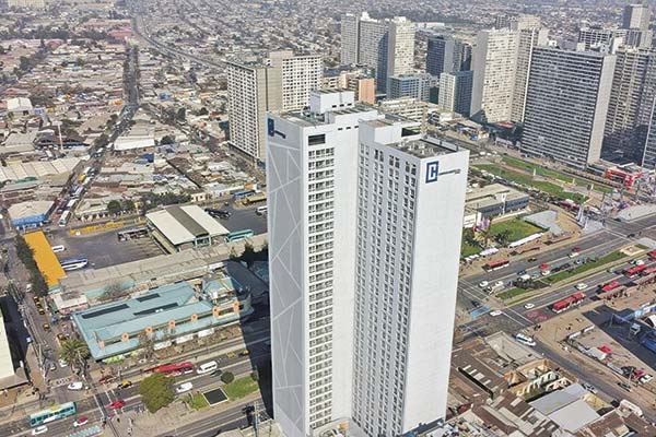 Rechazan recurso de amparo de inmobiliaria con edificio fantasma en Estación Central: privado sugiere su “condena de muerte”