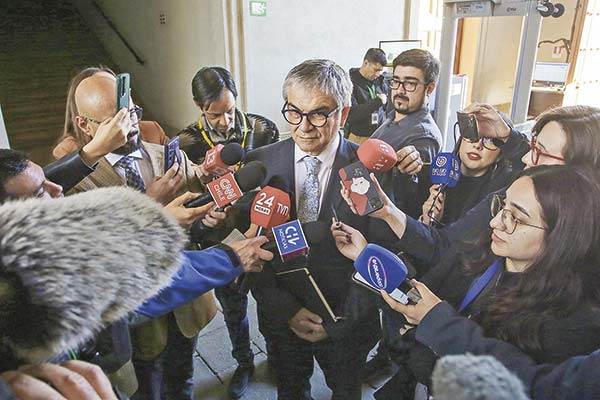 <p>Marcel abordó las implicancias de su relación con Tohá ayer tras participar en el comité político en La Moneda. Foto: Aton</p>