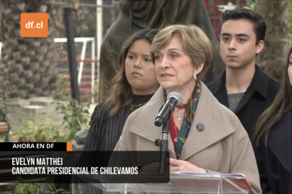 <p>Ahora en DF | Matthei asegura que hay ministros que no han sido prescindentes: "Lo único que hacen es ver en qué me pueden pegar"</p>