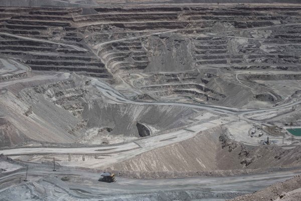 <p>Zaldívar respira: SEA recomienda aprobar íntegramente proyecto clave que evita cierre de mina del grupo Luksic</p>