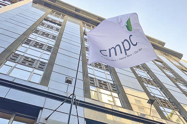 <p>Ventas de CMPC caen por baja de ingresos en los negocios Softys y Biopackaging</p>