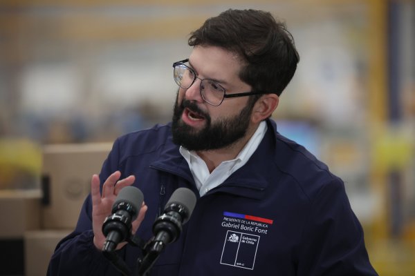 <p>Boric destaca cifras económicas al inaugurar la primera planta a nivel mundial recicladora de neumáticos mineros: “Hay confianza en Chile”</p>