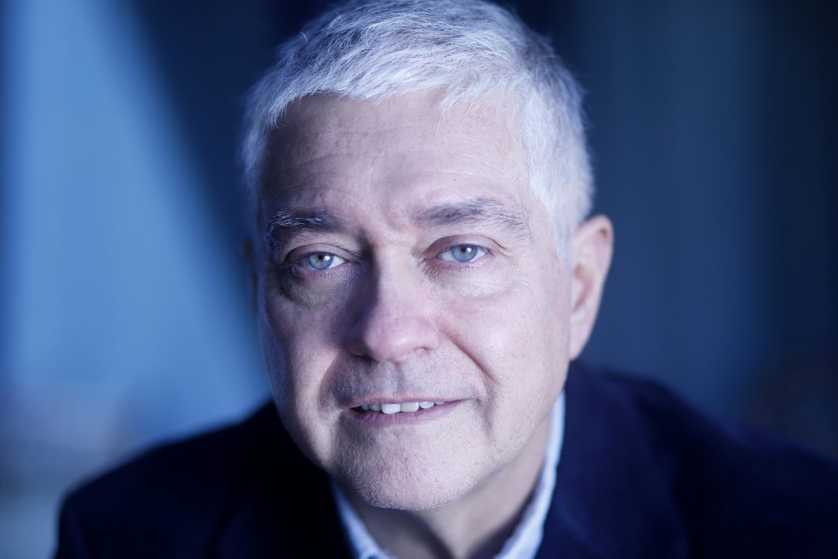 <p>Iván Valenzuela, conductor de Tele13 Radio: “El ego lo tengo harto controlado”</p>