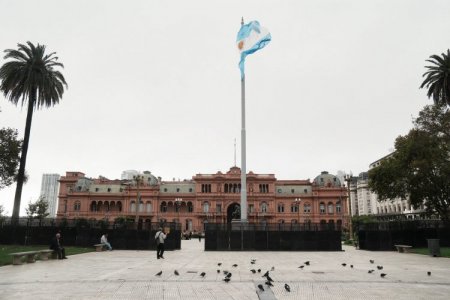 <p>Argentina aumenta a unos US$ 266,6 el salario mínimo desde abril</p>