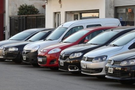 <p>Venta de vehículos livianos y pesados en Perú registraron su mejor desempeño en más de una década</p>