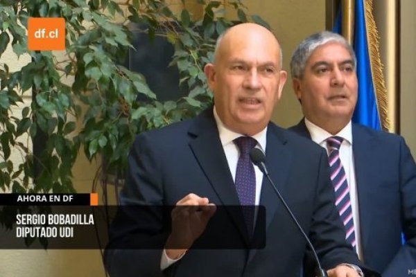 <p>Ahora en DF | Fraccionamiento: Bobadilla (UDI) pide renuncia del subsecretario de Pesca y del ministro Grau “por decencia política”</p>