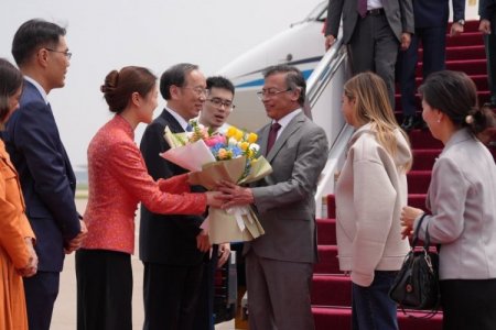 <p>Colombia: Gustavo Petro firmará adhesión a la Ruta de la Seda, la iniciativa comercial de China</p>