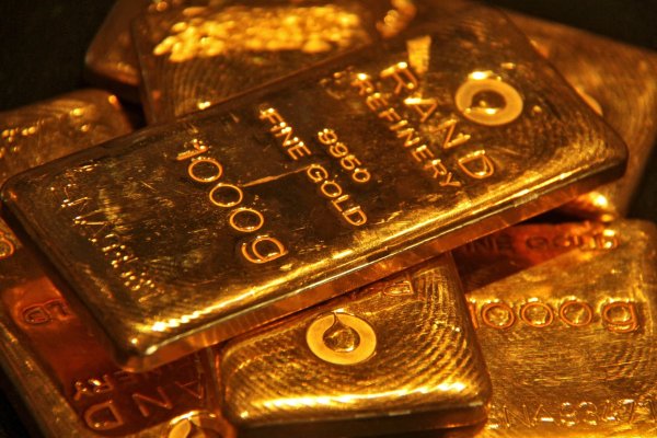 <p>¿En camino a la estabilidad? Precio del oro cae más de 3% tras tregua arancelaria</p>