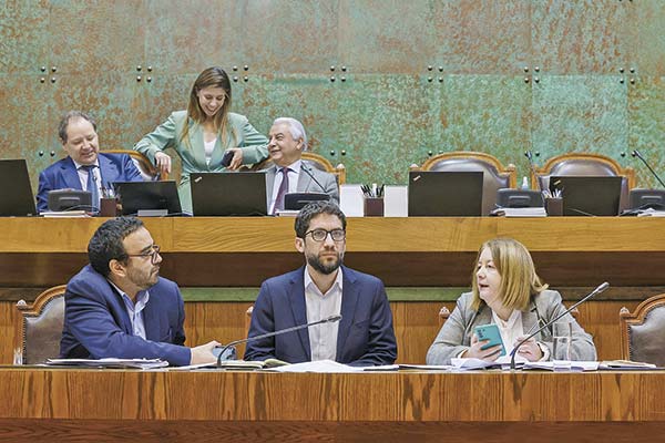 Cámara despacha al Senado reajuste al sueldo mínimo