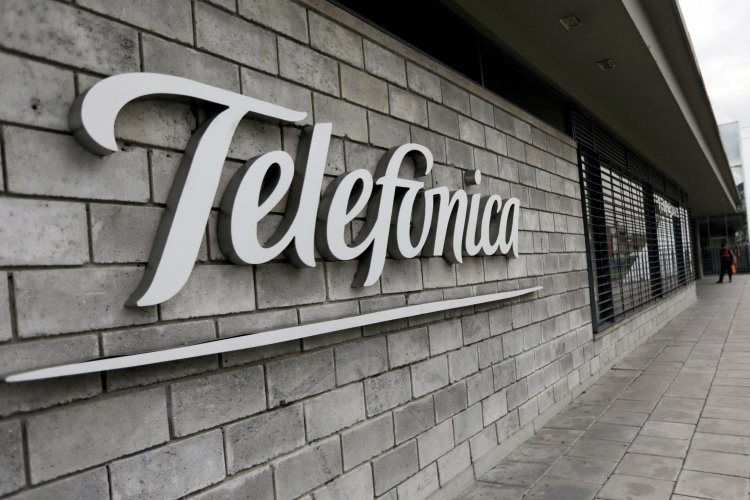 <p>Telefónica sufre pérdidas en el primer trimestre tras venta de sus negocios en Argentina y Perú</p>