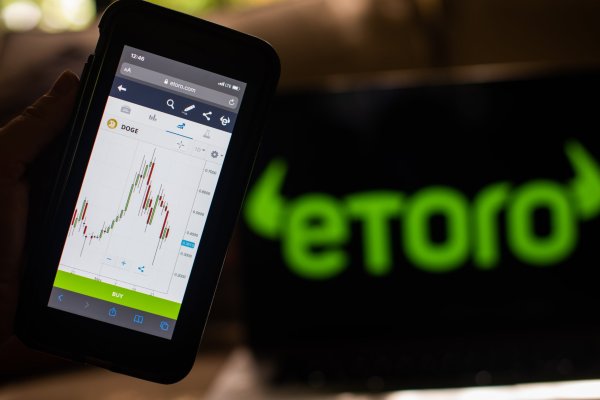 <p>Plataforma de trading de activos eToro se dispara 29% tras su exitosa apertura a bolsa en Nueva York</p>