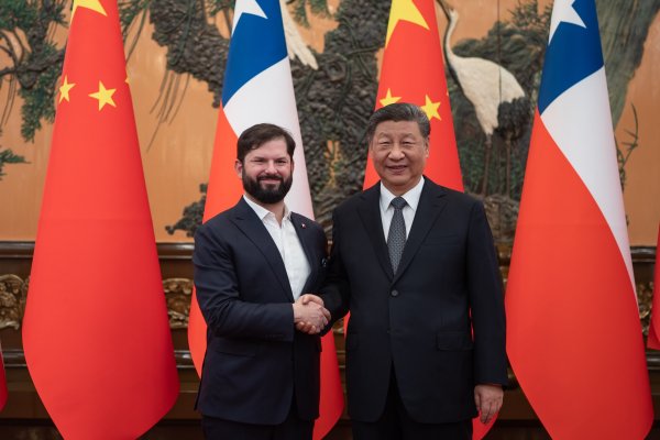 <p>Boric se reúne con Xi en medio de tensiones de China y EEUU: “Quiero reafirmar nuestra voluntad irreductible de seguir conversando con todos los actores”</p>