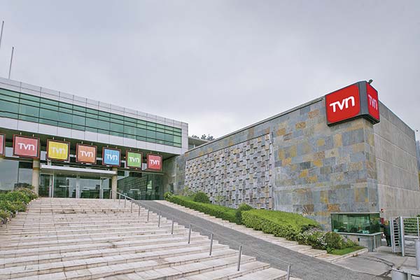 <p>La crisis de TVN en cifras: redujo su dotación a la mitad en 10 años</p>