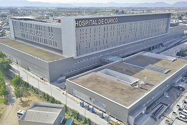 MOP responde a millonaria demanda de española OHLA por Hospital de Curicó: “Hay recursos administrativos pendientes”