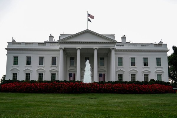 <p>Casa Blanca prohíbe a fucionarios asistir a cumbre del G20 en Johannesburgo por "genocidio" de granjeros blancos en Sudáfrica</p>