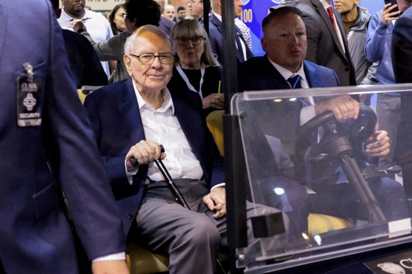 Warren Buffet habla sobre su decisión de retirarse: “Por alguna extraña razón, no empecé a envejecer hasta los 90”