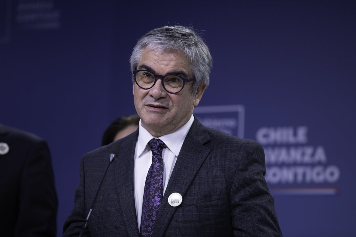 <p>Marcel destaca crecimiento del PIB por sobre lo esperado en el primer trimestre: "La economía va acelerando"</p>