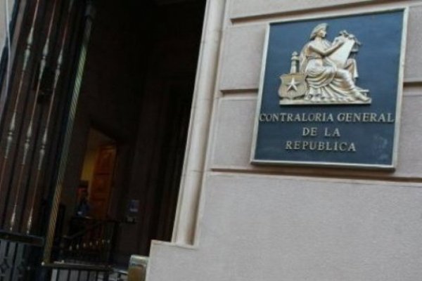 "Con licencia para viajar": Contraloría revela que 25 mil funcionarios públicos viajaron al exterior durante uso de licencias médicas