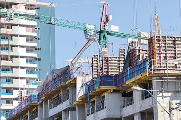 <p>CCHC celebra subsidio a tasa de interés hipotecaria: “Confiamos en que su implementación sea rápida y que se traduzca en créditos accesibles”</p>
