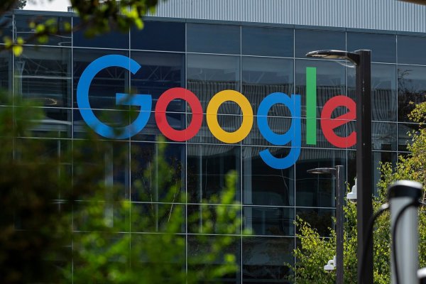 <p>Google ofrecerá un “modo IA” en sus búsquedas para todos los usuarios de Estados Unidos</p>