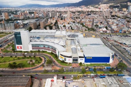 <p>Chilena Mallplaza apuesta convertir sus espacios en hubs logísticos: “La meta es llegar a los 37 malls” en la región</p>
