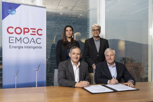 <p>Copec firma acuerdo para suministrar energía 100% renovable a todas las operaciones de Ariztía</p>