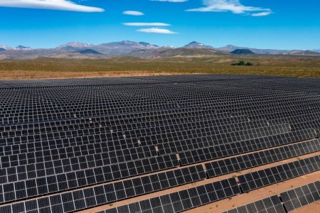 <p>Argentina Genneia suma US$ 30 millones para ampliar el Parque Solar San Rafael en Mendoza</p>