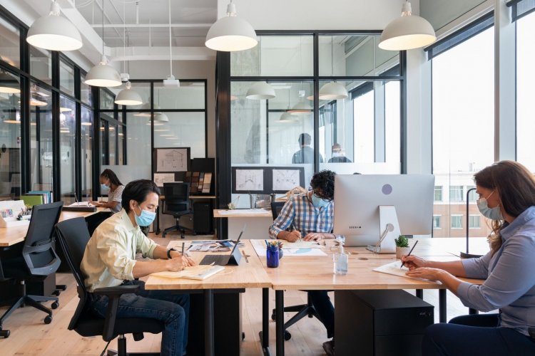 <p>WeWork se relanza en Argentina tras la salida de Softbank como inversionista en la región</p>