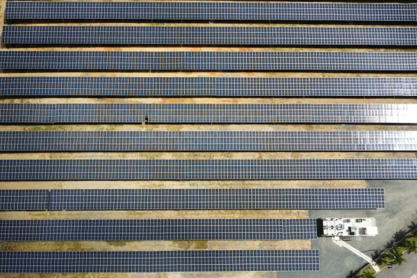 <p>Empresa de la familia española Huarte construirá en Chile cuatro parques fotovoltaicos con inversión total de más de US$ 450 millones</p>