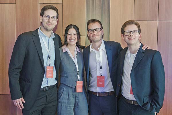 Equipo de RBB Economics basado en la oficina de Santiago , compuesto por cuatro chilenos.