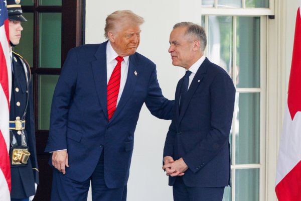 <p>Trump ofrece a Canadá protección bajo su escudo antimisiles "Domo Dorado" a cambio de que renuncie a su soberanía</p>