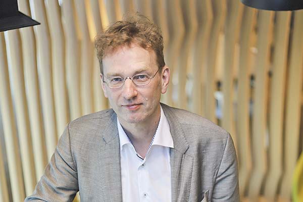 Stefan Deutscher, líder global de ciberseguridad de BCG: “Los atacantes son más eficientes usando la IA que los defensores”
