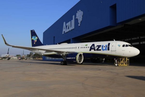 Azul cae en default: S&P y Fitch bajan su calificación tras declararse en quiebra en EEUU