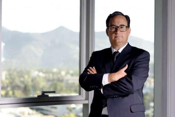 <p>Grupo Errazuriz responde a Pacheco: "actitud y declaraciones no se condicen con la responsabilidad de su cargo"</p>