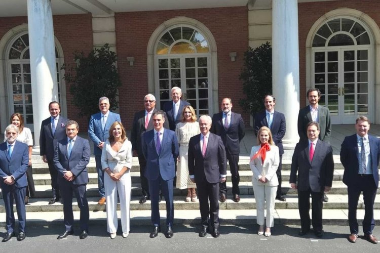 <p>Empresarios iberoamericanos de Ceapi presentan a Pedro Sánchez sus proyectos de inversión en España</p>