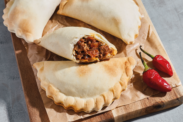 <p>Una histórica marca de empanadas renace en Argentina tras cambiar de dueños y apunta a exportar a la Unión Europea</p>