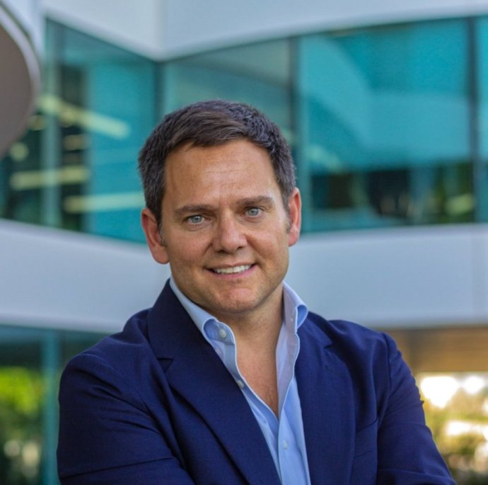 CEO de Grenergy destaca el potencial de Chile para data centers