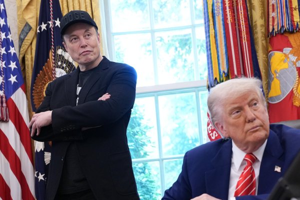 <p>Elon Musk y Donald Trump en la Oficina Oval de la Casa Blanca en Washington</p>