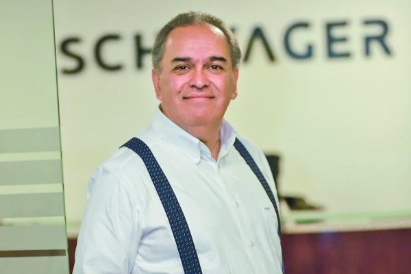 <p>Alex Acosta, gerente general de Schwager. Foto: Julio Castro</p>