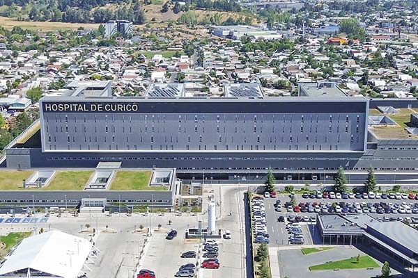 Los duros cuestionamientos del CDE en demanda de OHLA por hospital de Curicó
