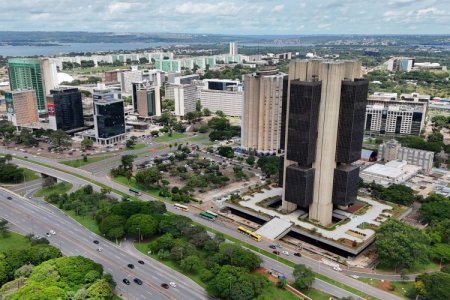 <p>Agro e inversiones respaldan fuerte crecimiento de Brasil</p>